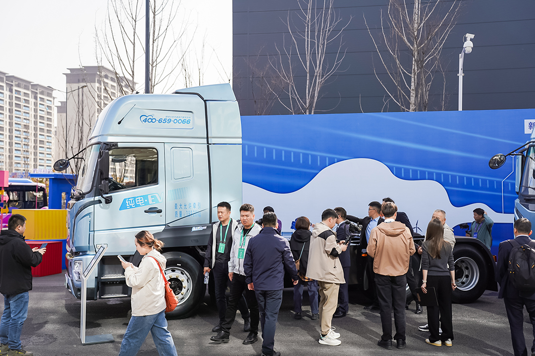 产品博览 | pg电子400度底置充电牵引车重磅上市