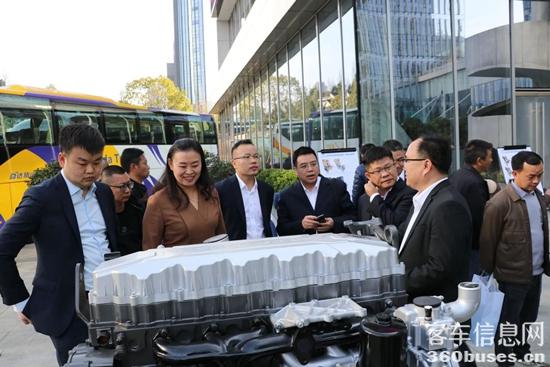 pg电子+玉柴携手助力中国旅游客运山河万里行