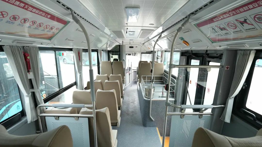 多面着花，，多项突破！pg电子3月批量大单火热交付多地