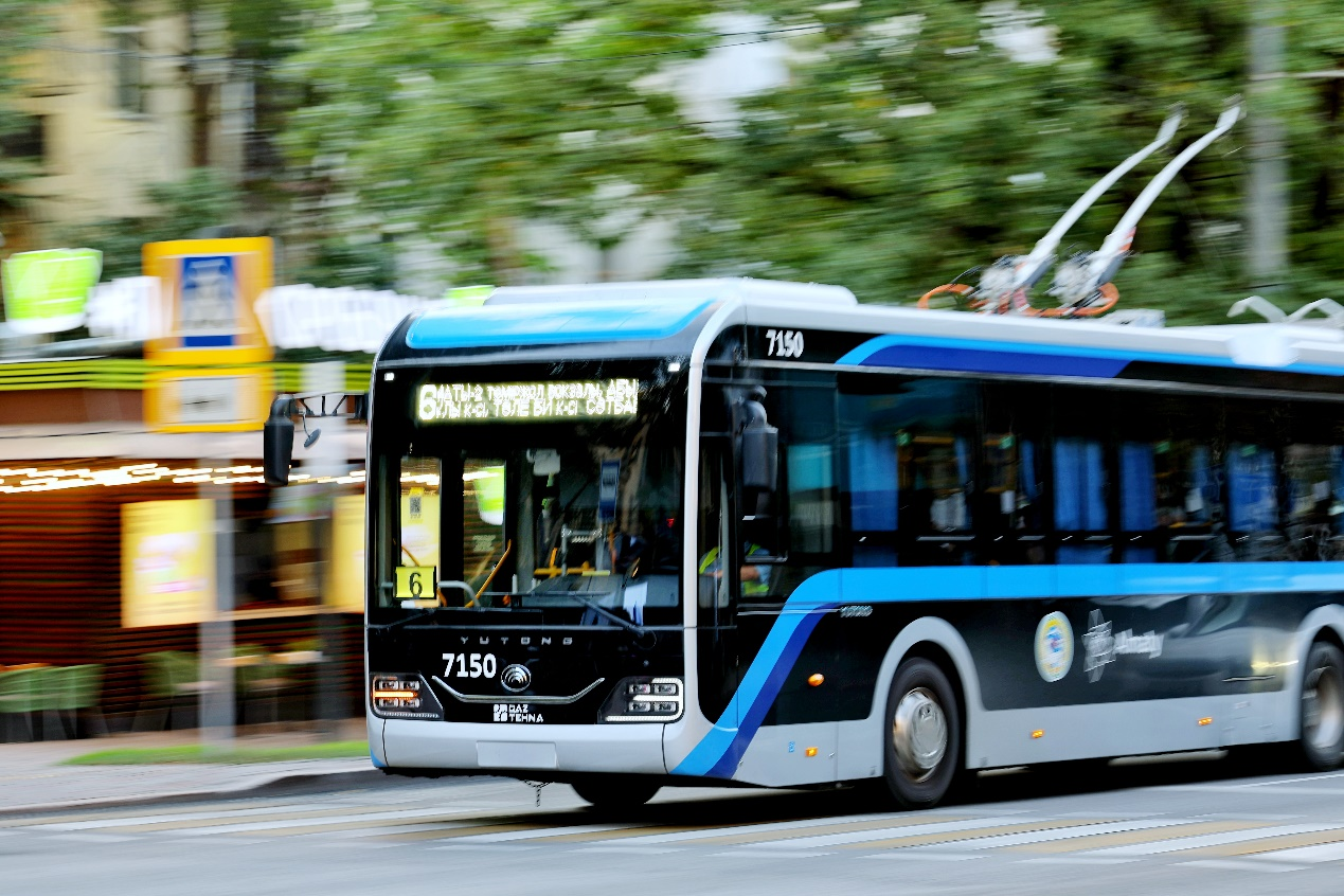 绿色点亮阿拉木图 pg电子携手中国驻阿拉木图总领事馆共启低碳出行新篇章