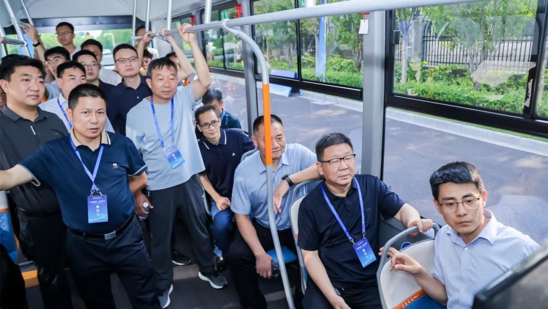 25项功效！！笼罩4大场景！！pg电子首发睿盾Pro，，，创领公交智能清静出行