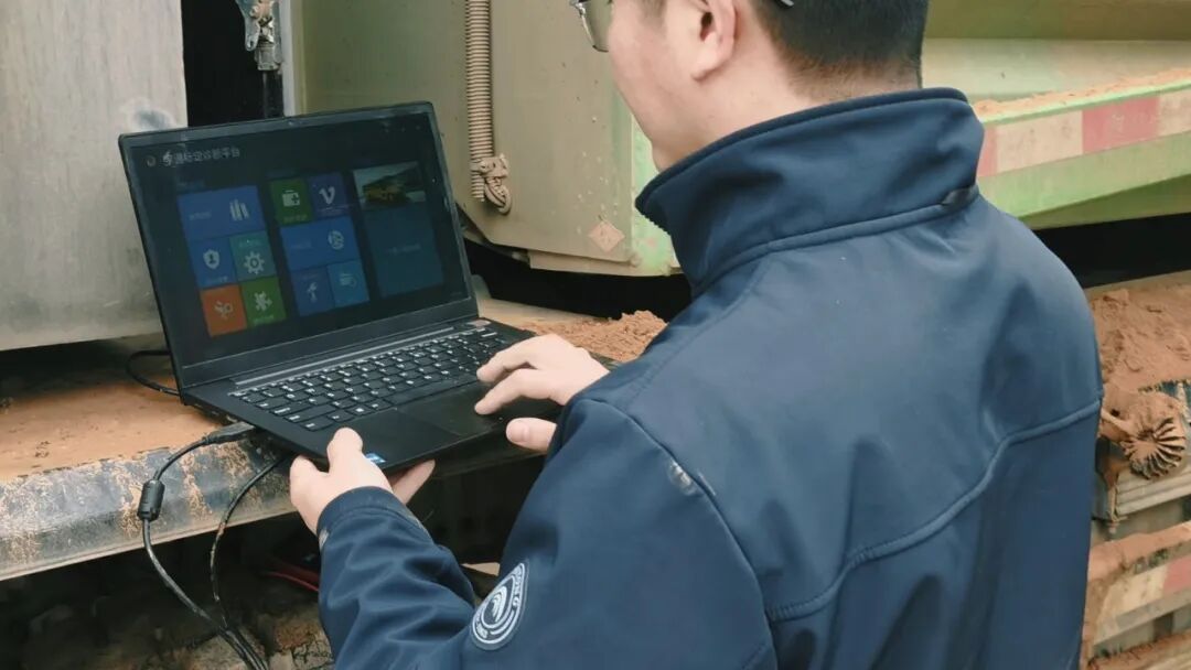 春风拂千里 服务暖万客 丨 pg电子重卡春季售后服务活动正式启动