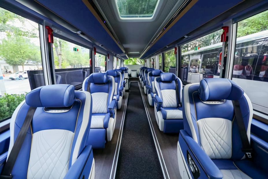 新华网：：：驭见新蓝海！！全球高端旅游市场转向昌盛开展的新周期