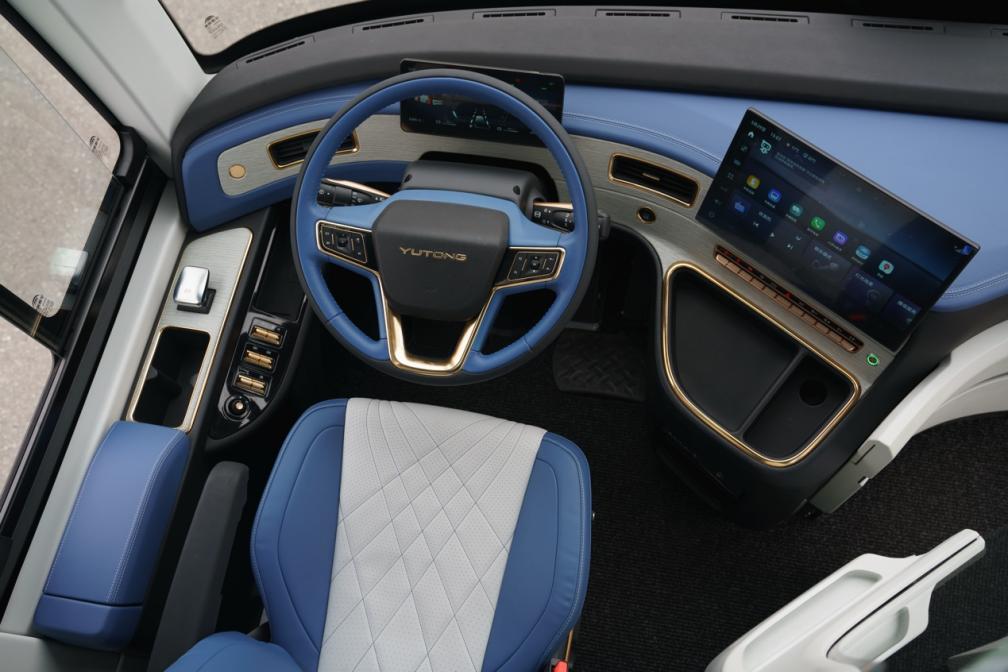 新华网：：：驭见新蓝海！！全球高端旅游市场转向昌盛开展的新周期